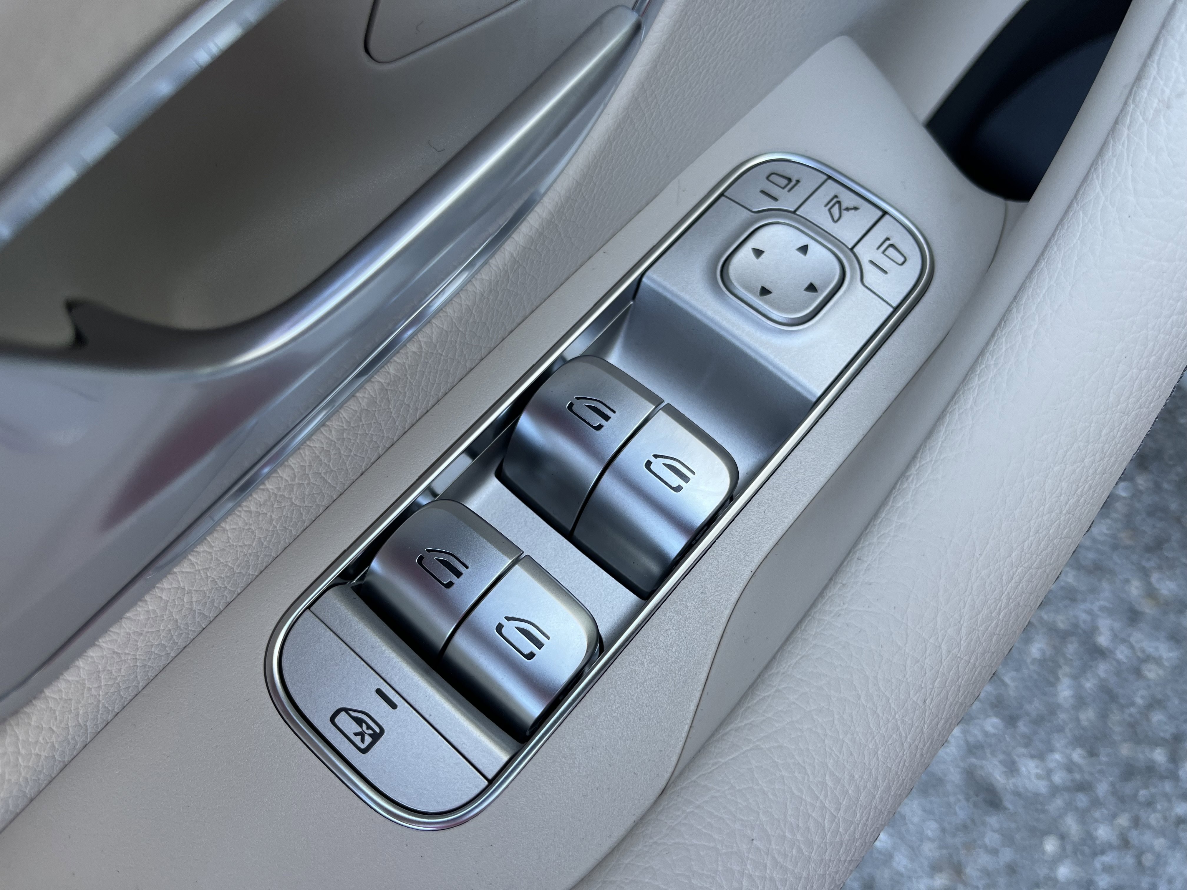 New 2026 MANUFAKTUR Alpine Grey Mercedes-Benz GLE 350 image 14