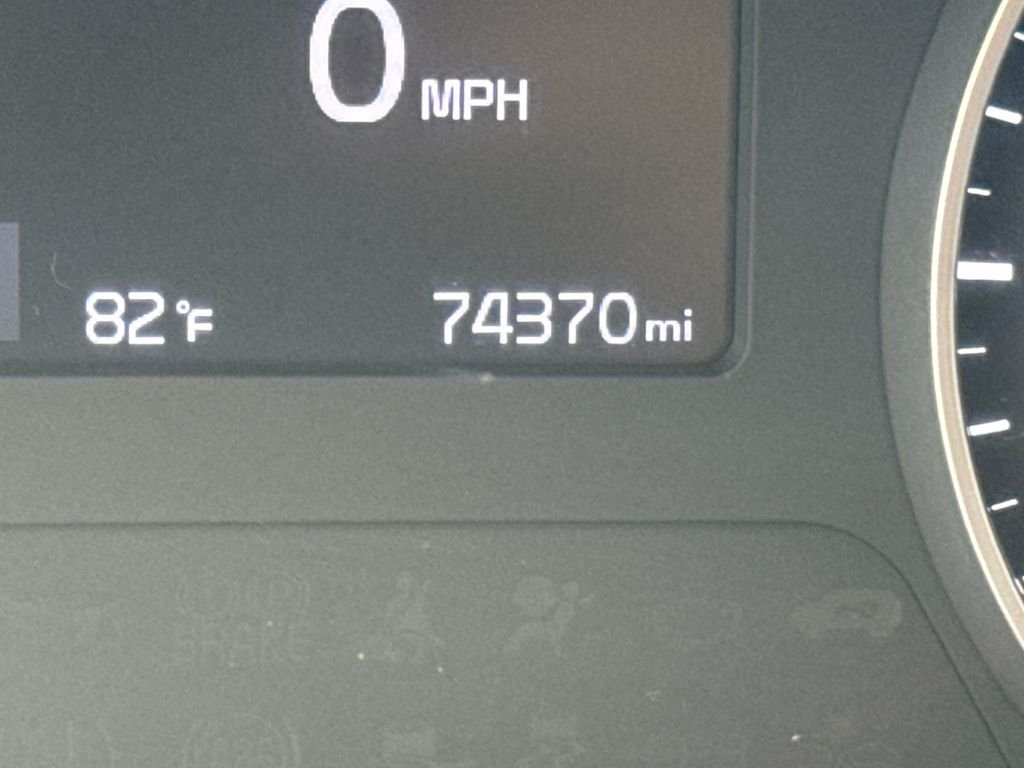 Used 2021 Black Kia S image 18