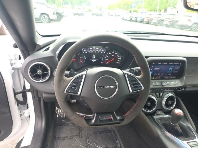 Used 2023 White Chevrolet ZL1 image 19