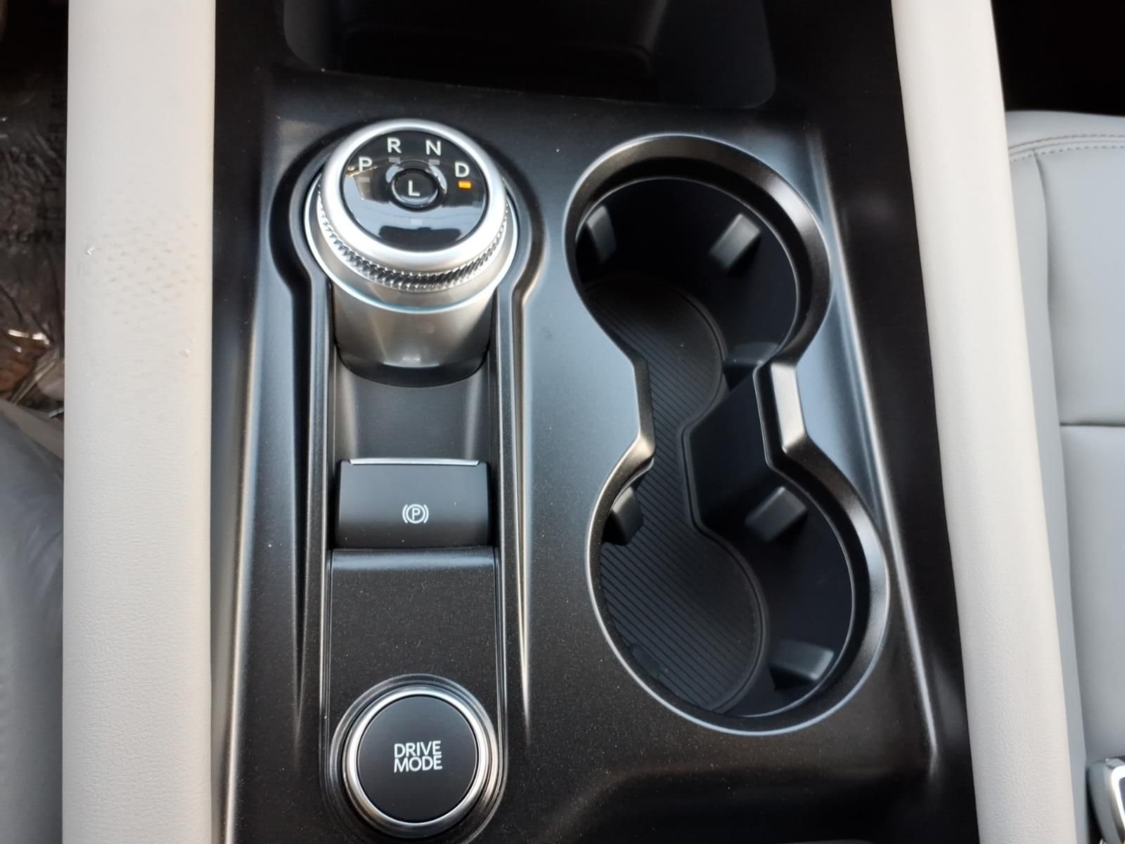 New 2026 Space White Metallic Ford Active image 19