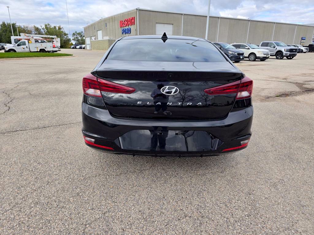 Used 2020 Black Hyundai SEL image 6