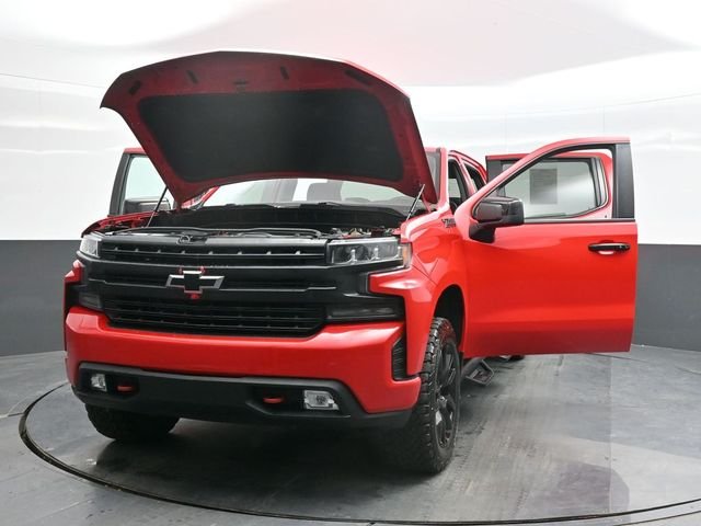 Used 2021 Red Chevrolet RST image 30