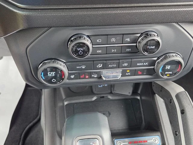 Used 2021 Green Ford First Edition image 20