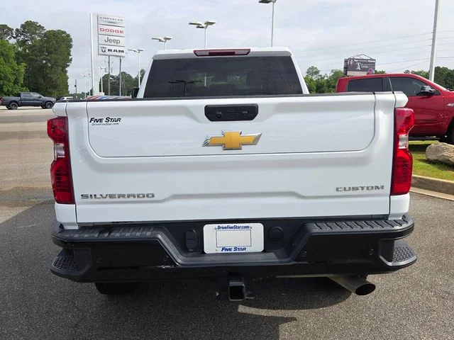 Used 2025 White Chevrolet Custom image 11