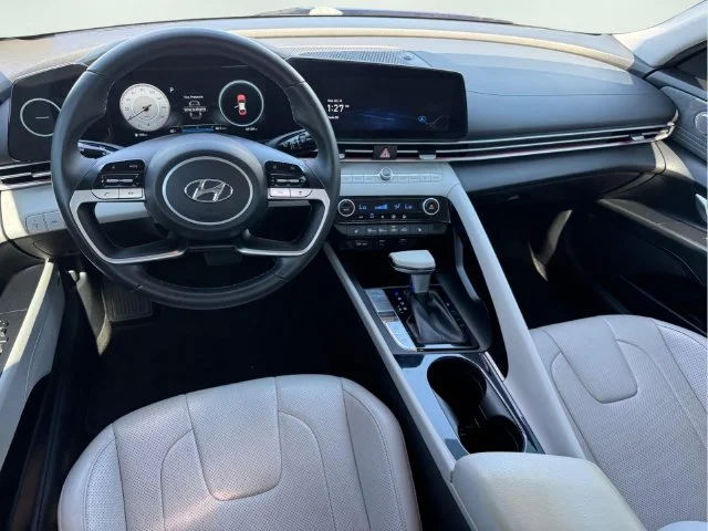 Used 2022 Blue Hyundai Limited image 16