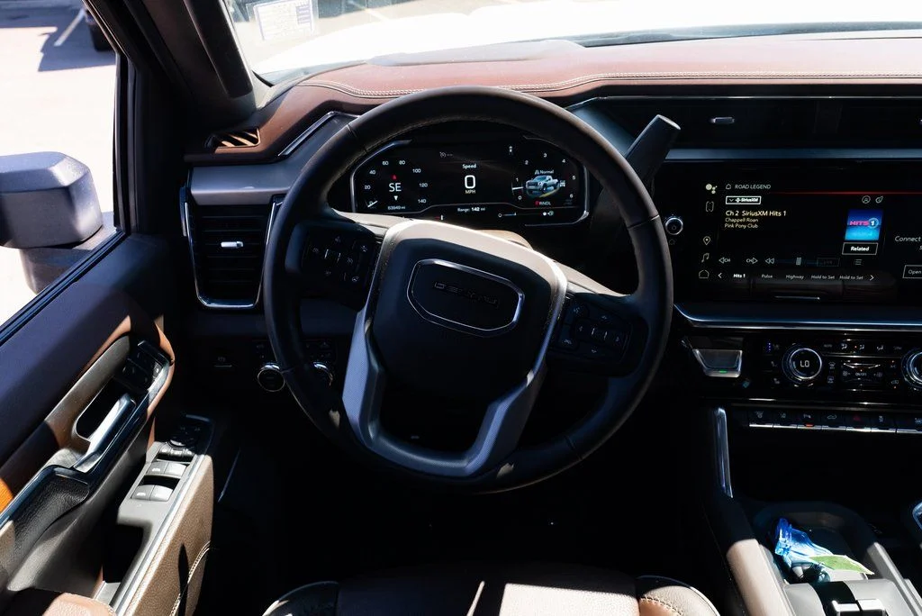 Used 2025 White GMC Denali image 11