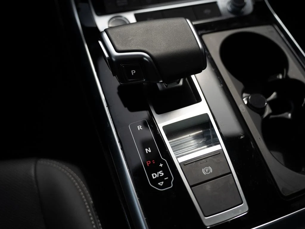 Used 2025 White Audi 55 Premium Plus image 27