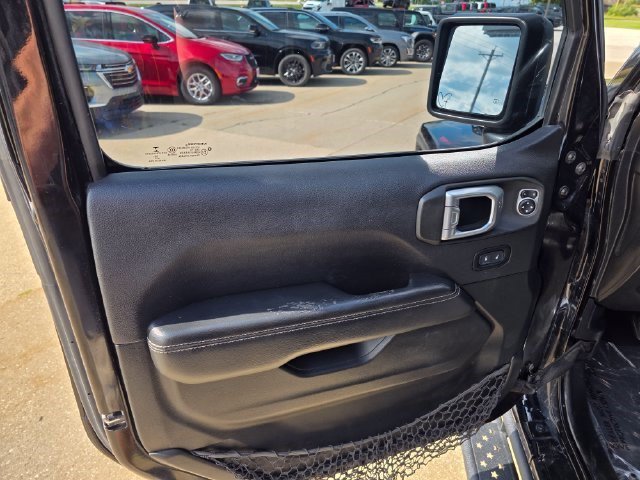 Used 2020 Black Clearcoat Jeep Sahara image 19