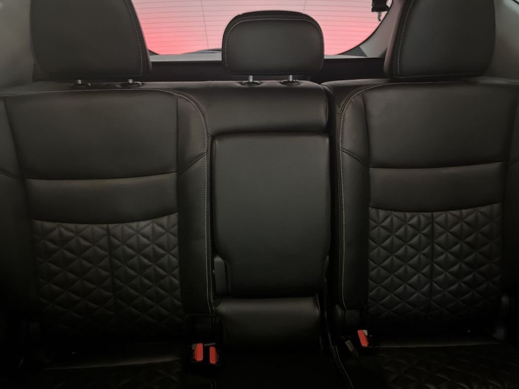 Used 2021 Gray Nissan Platinum image 27