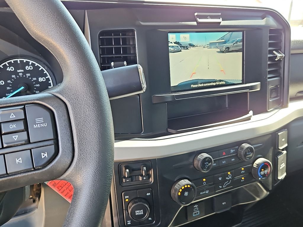 Used 2025 Oxford White Ford XLT image 24