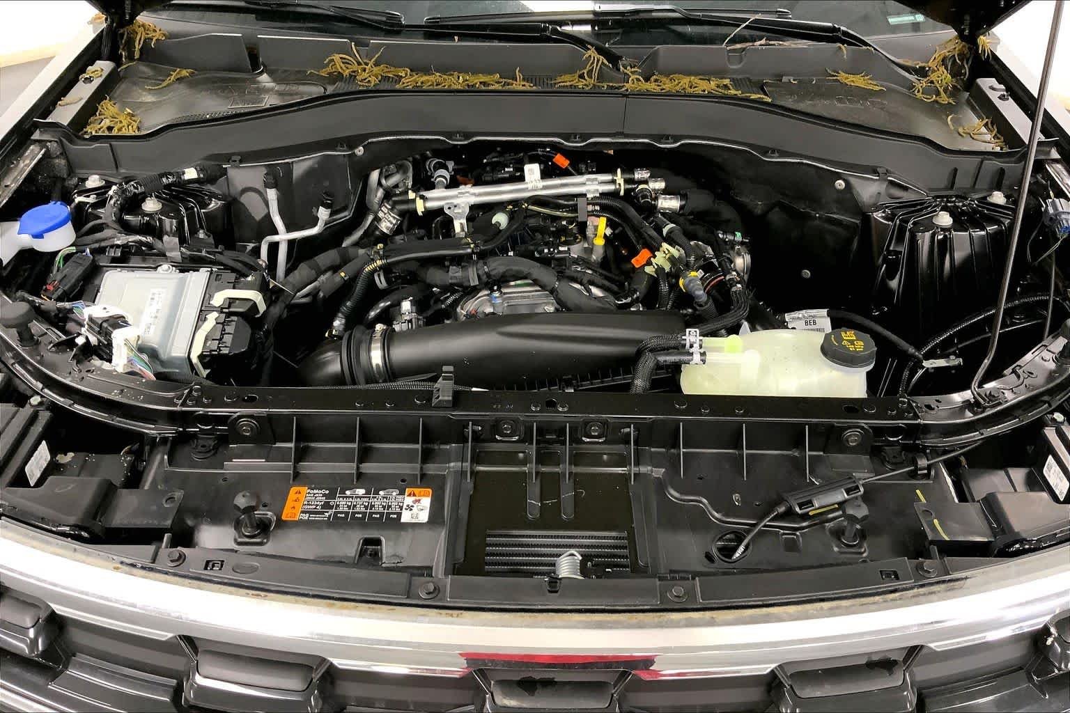 New 2026 Carbonized Gray Metallic Ford Active image 15