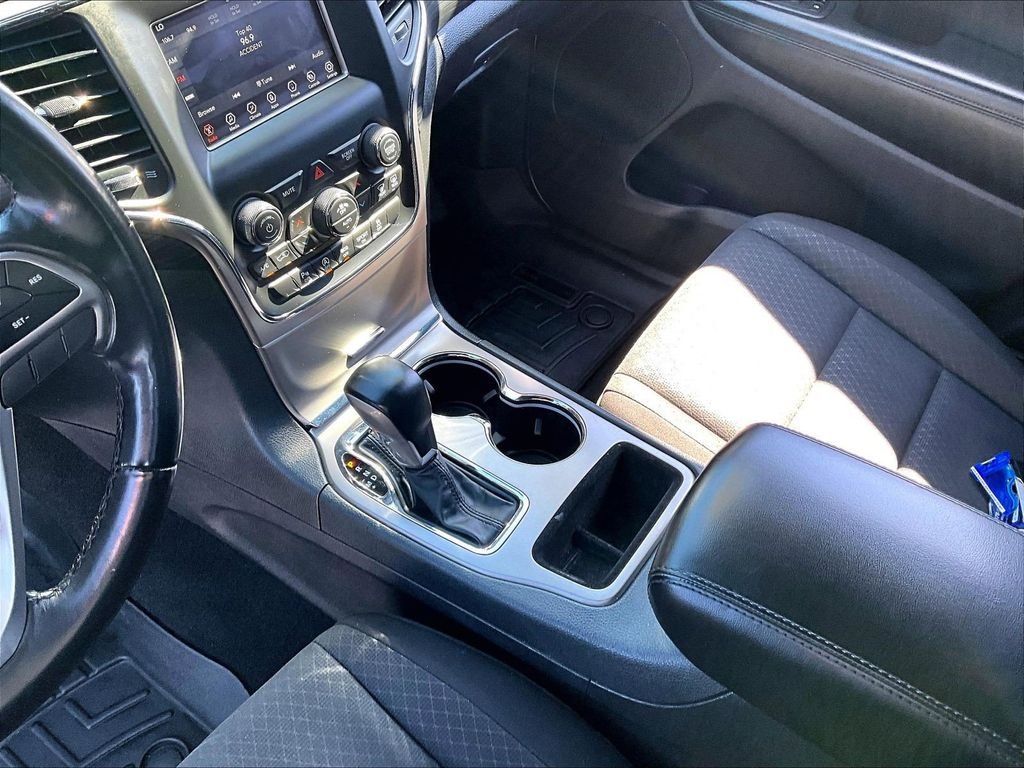 Used 2021 Silver Jeep Laredo E image 20