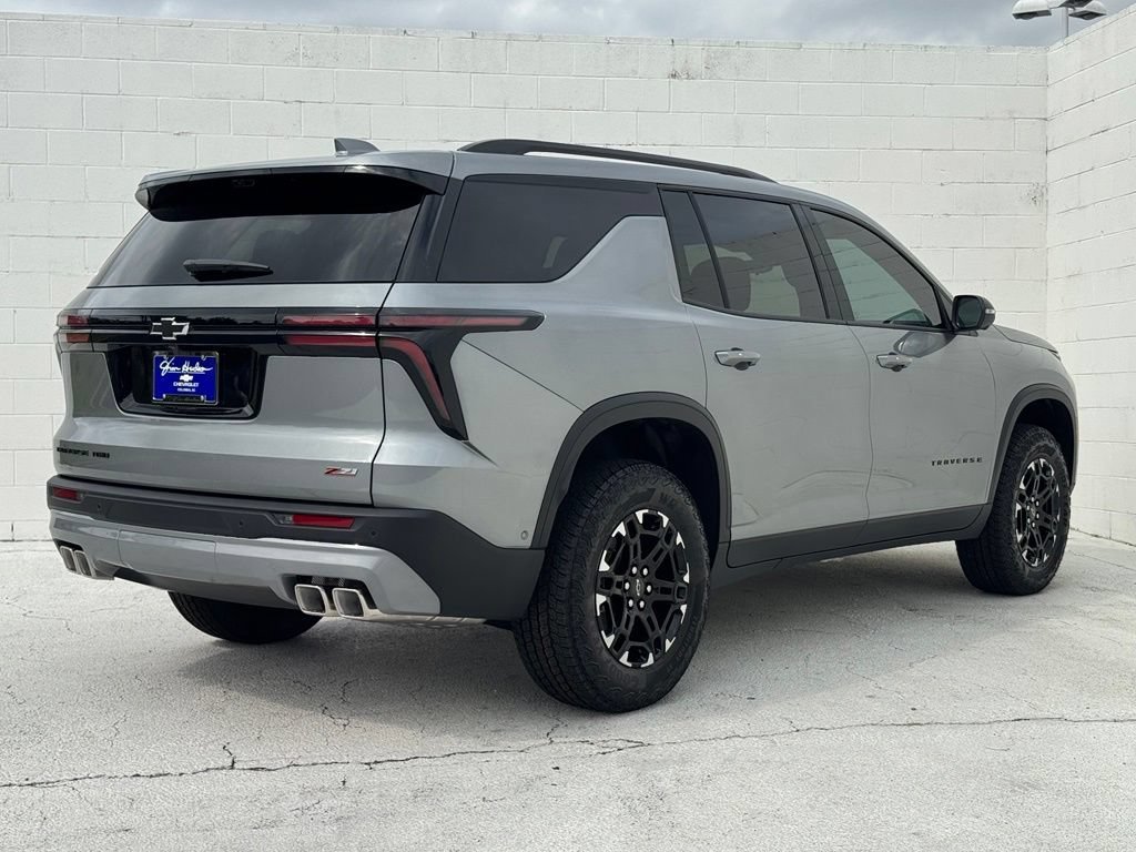 2027 Chevrolet Traverse Z71 - Photo 13