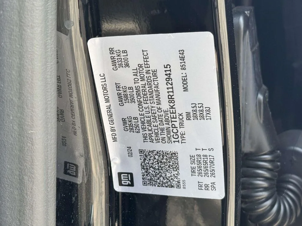 Used 2024 Black Chevrolet Trail Boss image 30