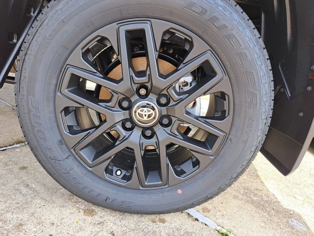 2026 Toyota Tundra Limited - Photo 21