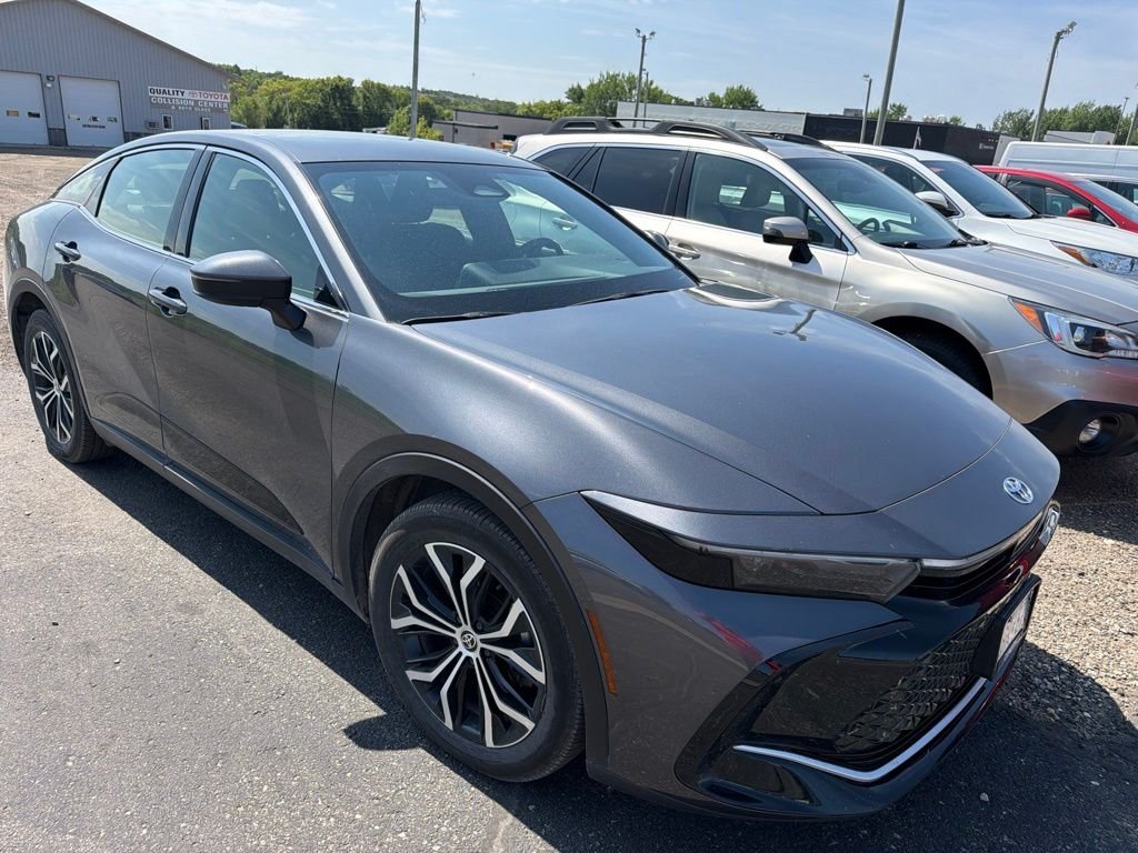 Used 2023 Gray Toyota XLE image 5