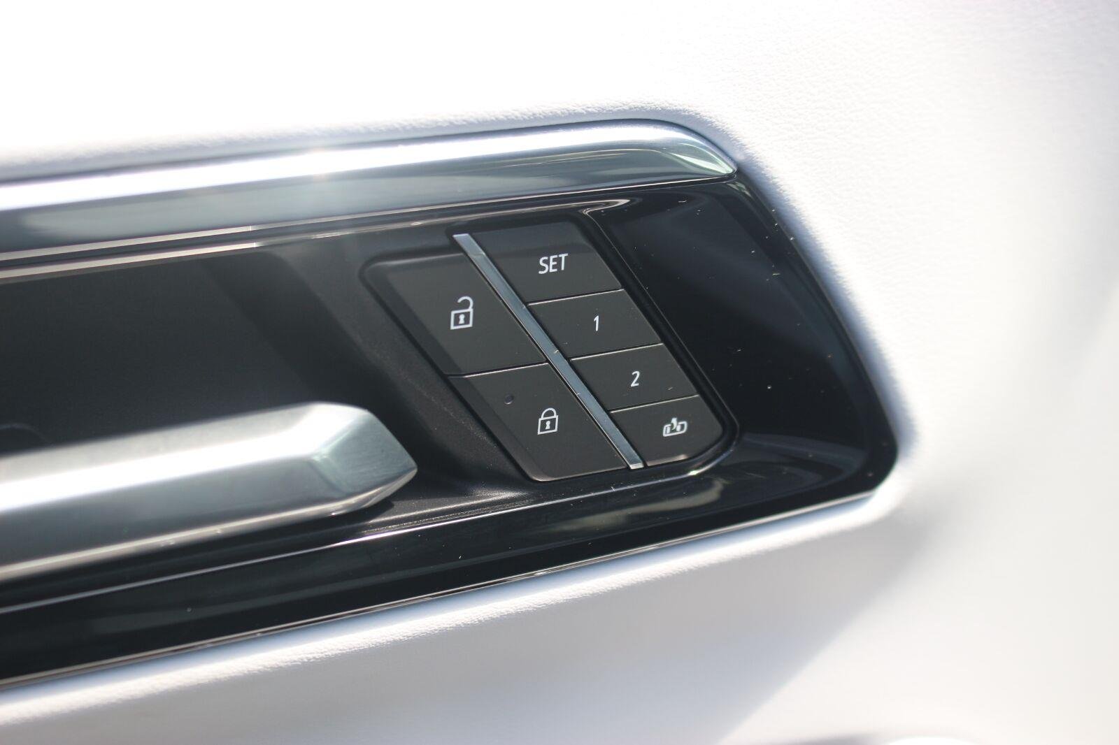 Used 2025 Black Chevrolet Premier image 15