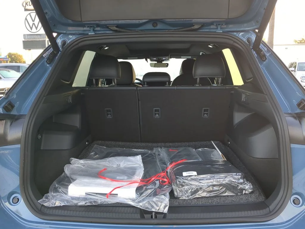New 2026 Blue Volkswagen 2.0T SE R-Line Black image 9