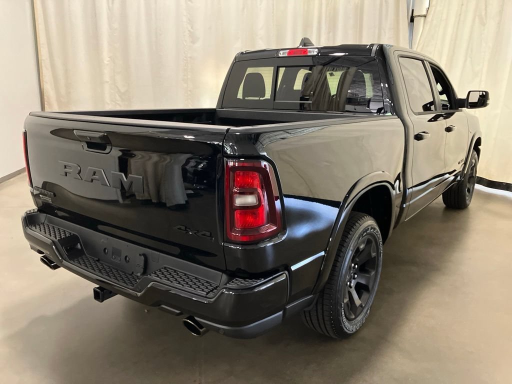 New 2026 Diamond Black Crystal Pearl-Coat Exterior Paint RAM Big Horn image 30