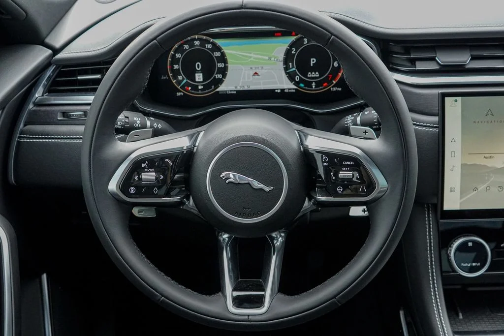 2026 Jaguar F-Pace R-Dynamic S - Photo 30