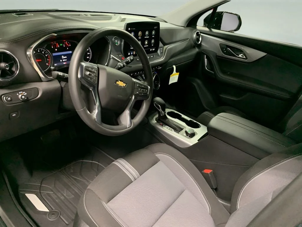 2025 Chevrolet Blazer 2LT - Photo 25