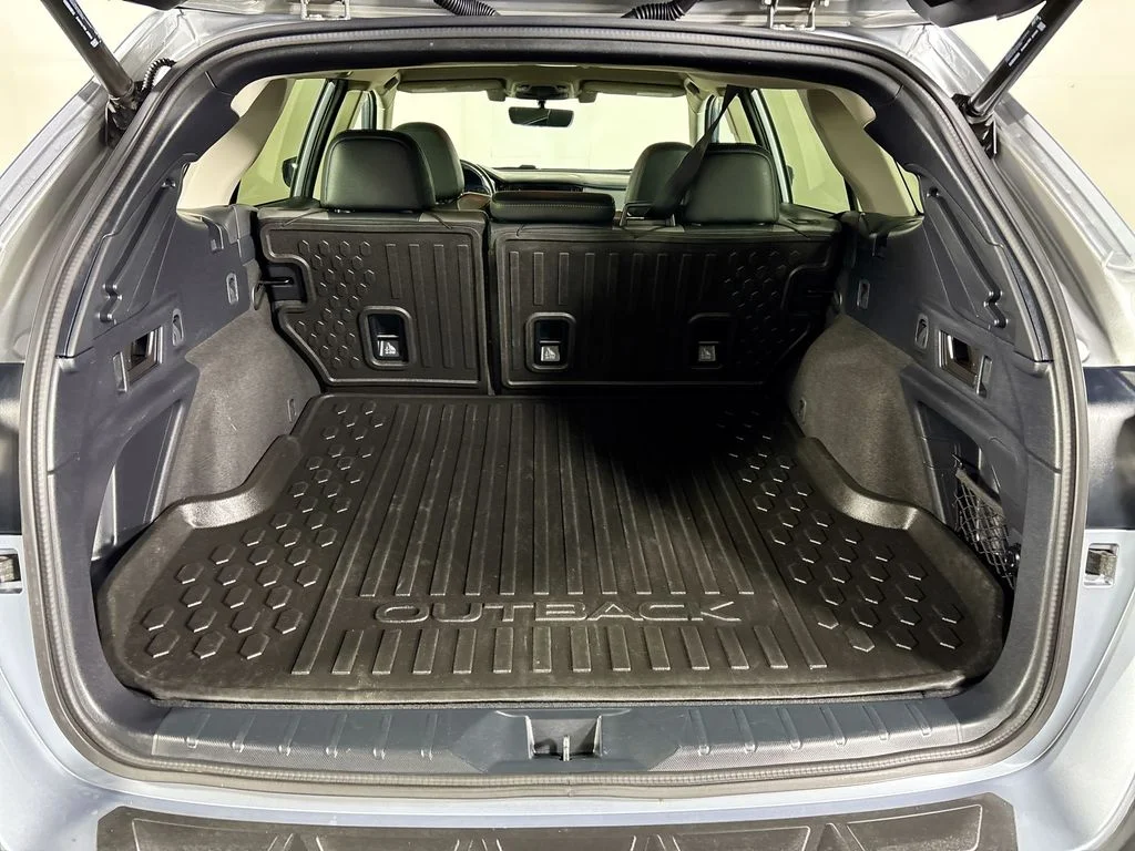 Used 2020 Silver Subaru Onyx Edition XT image 20