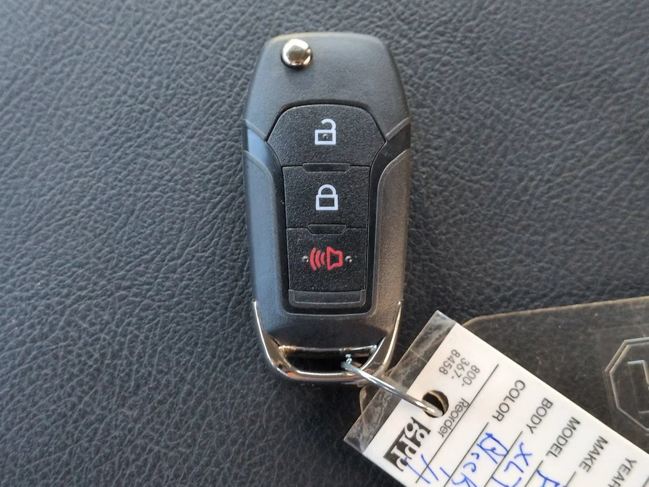 Used 2023 Black Ford XLT image 29