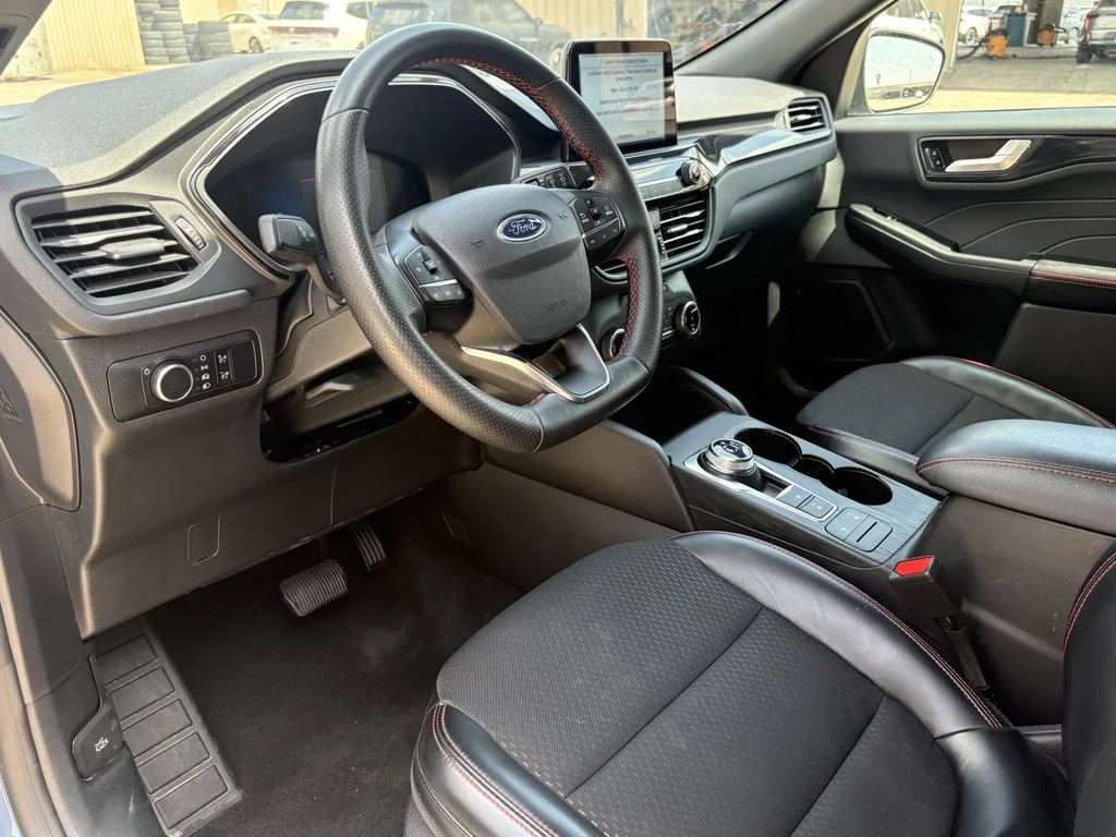 Used 2025 Vapor Blue Ford ST-Line image 14