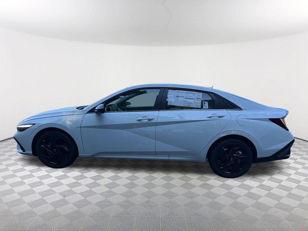New 2026 White Hyundai SEL Sport image 8