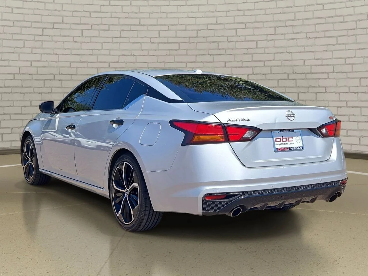 Used 2023 Brilliant Silver Metallic Nissan 2.5 SR image 6