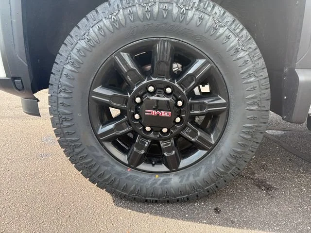 Used 2024 Summit White GMC AT4 image 32