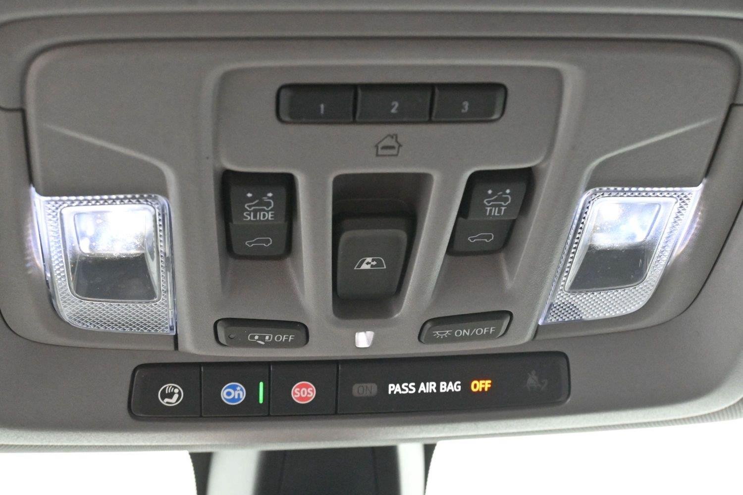Used 2022 PACIFIC BLUE METALLIC GMC Denali image 28