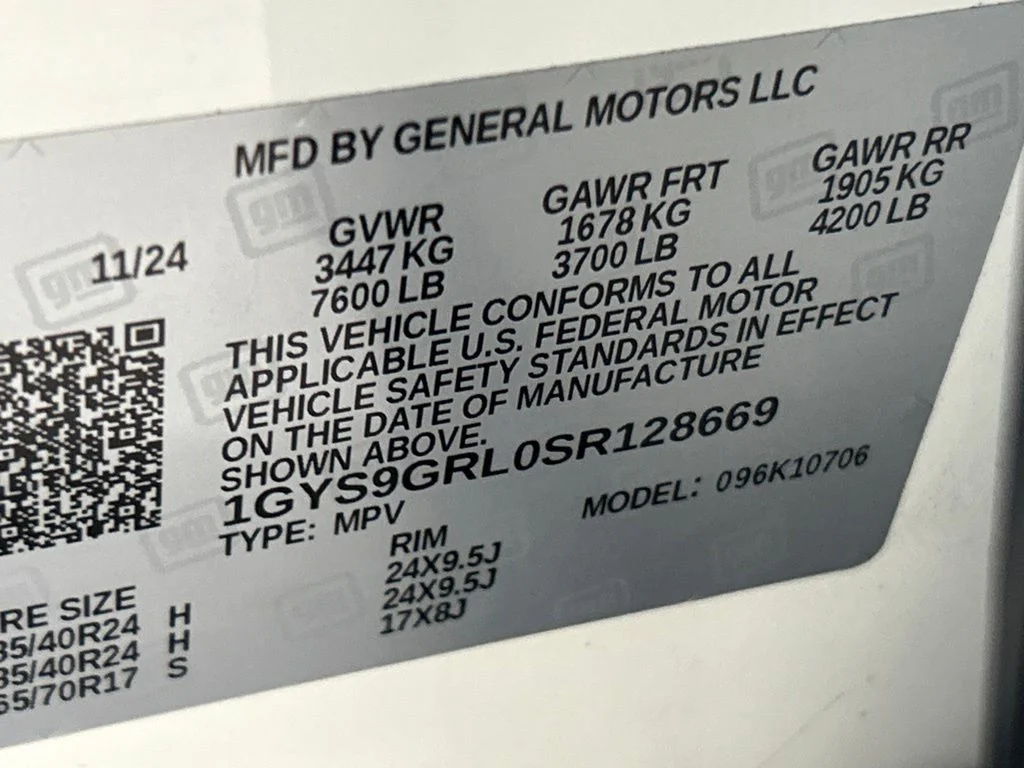 Used 2025 White Cadillac Sport Platinum image 66