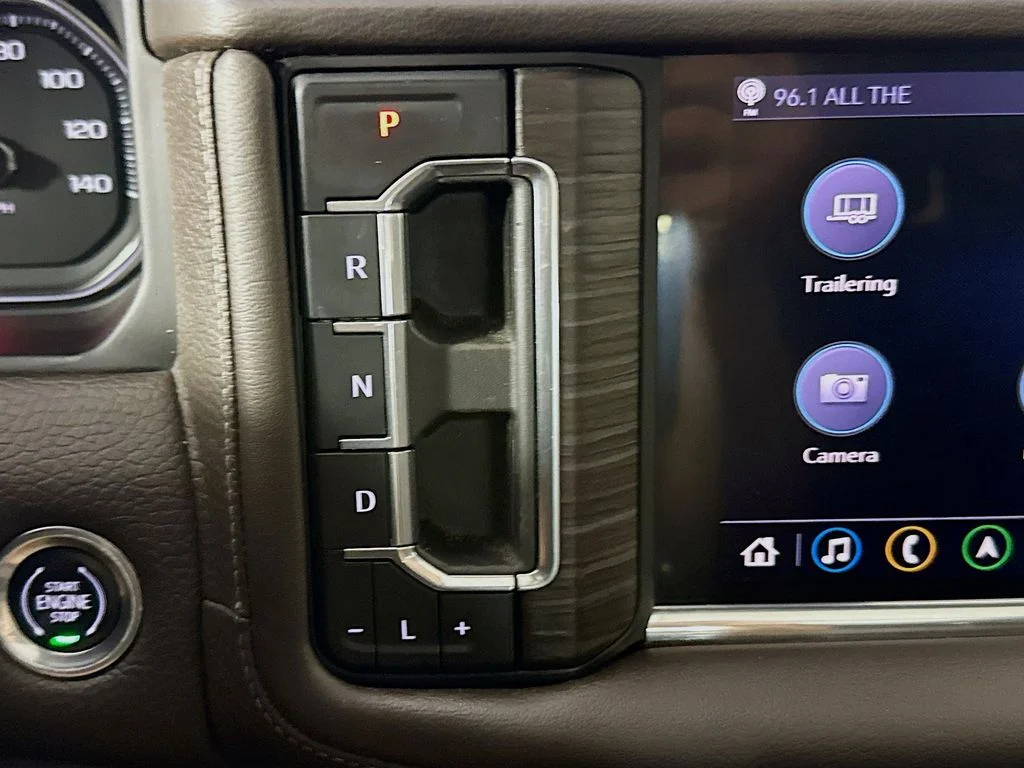 Used 2021 Green GMC Denali image 17