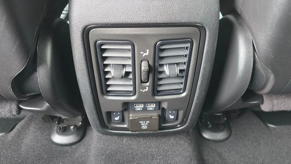 Used 2025 Night Moves Dodge R/T Plus image 19