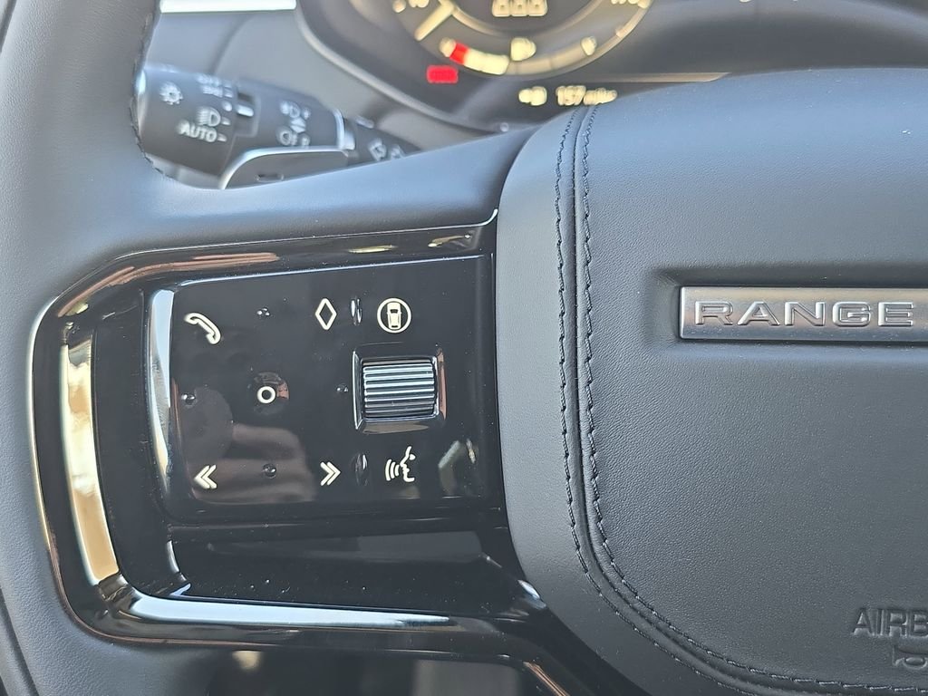 New 2026 Fuji White Land Rover Dynamic SE image 18