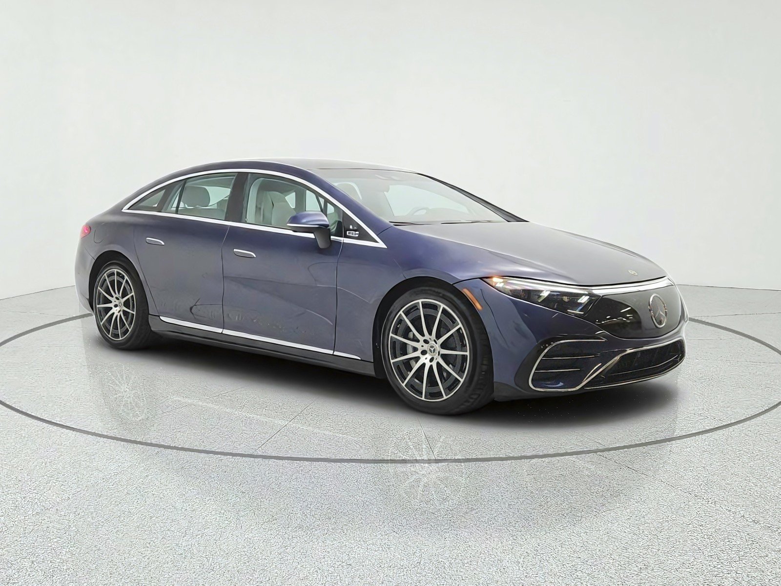 Used 2023 Twilight Blue Metallic Mercedes-Benz EQS 580 4MATIC® Sedan image 3