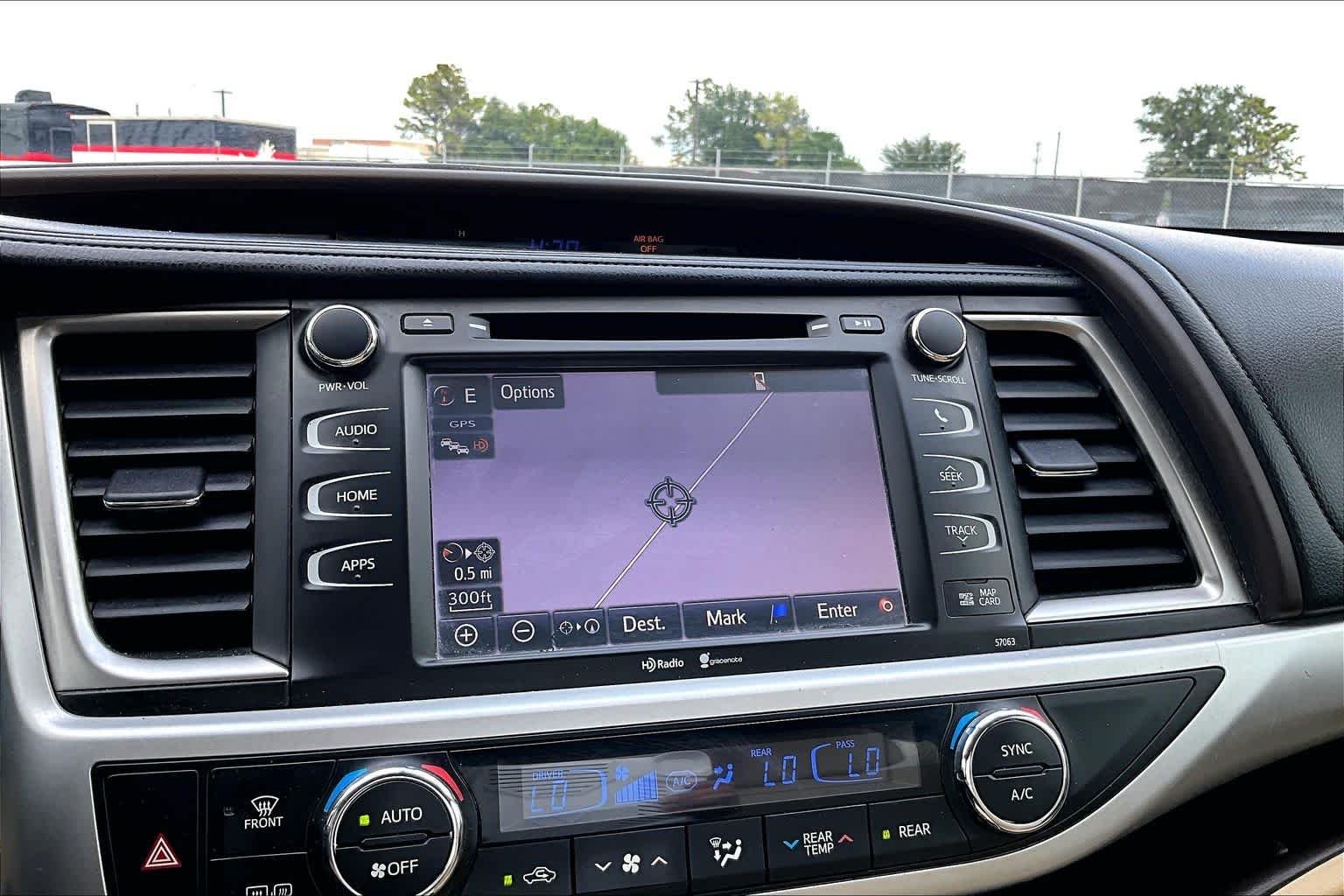 Used 2015 Blizzard Pearl Toyota XLE image 33