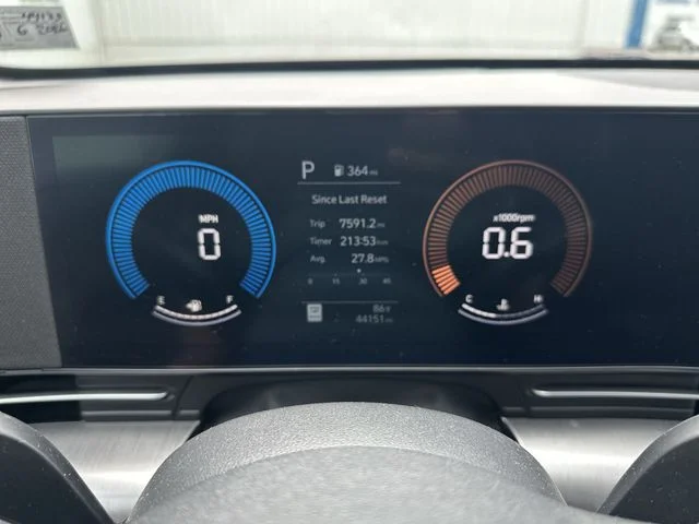 Used 2024 Gray Hyundai SEL image 12