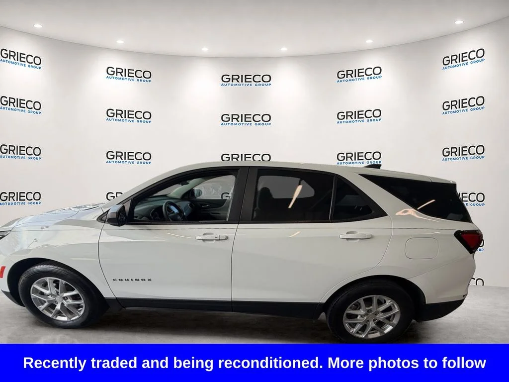 Used 2022 White Chevrolet LS image 4