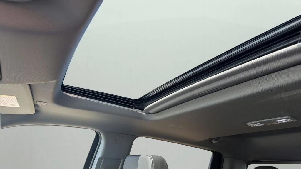 New 2026 White GMC SLT image 28