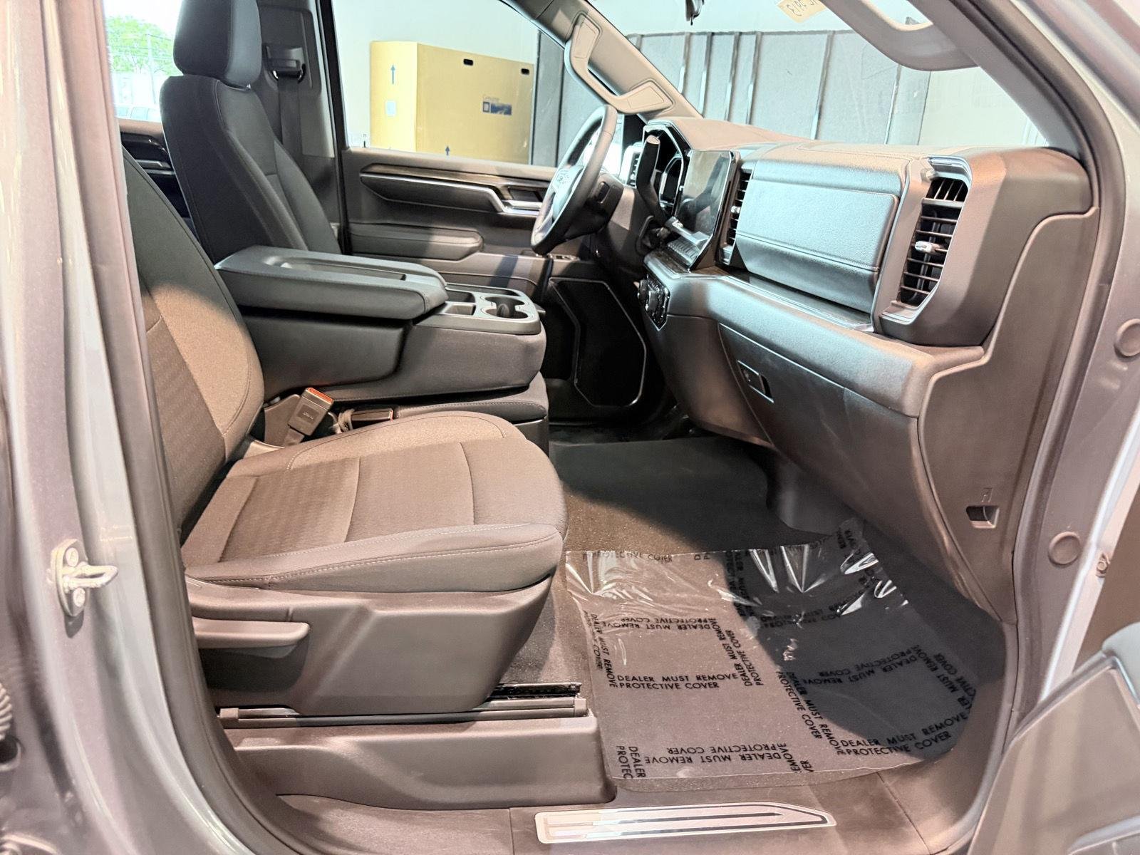 2024 Chevrolet Silverado 1500 LT - Photo 28