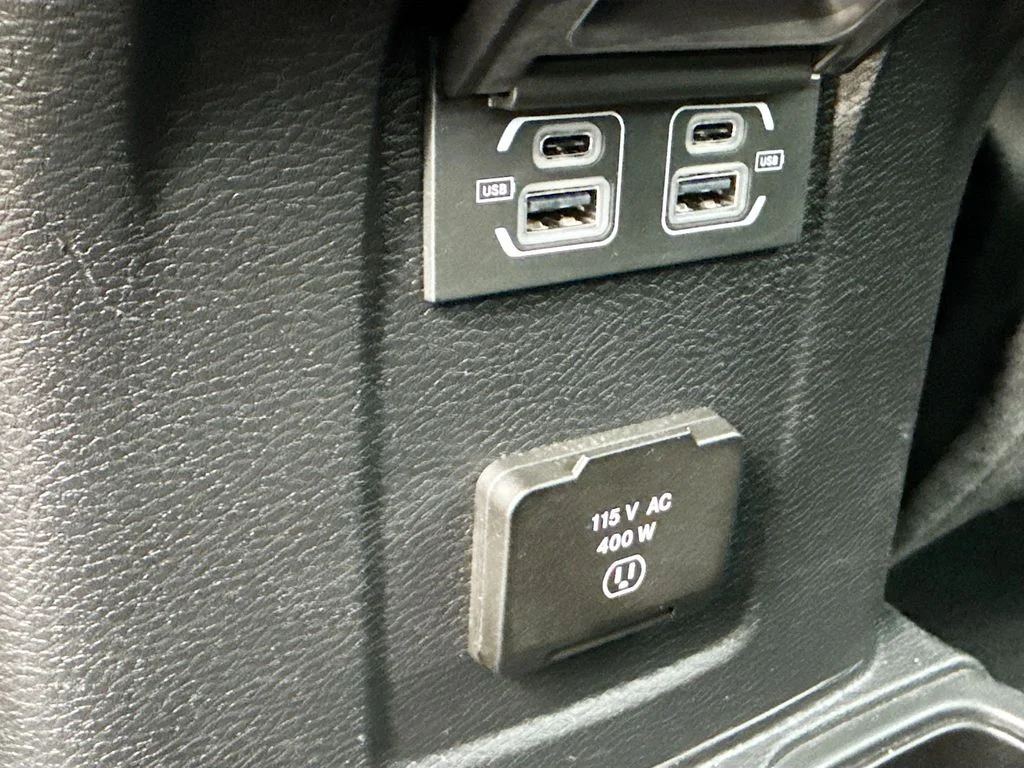 Used 2023 Black Jeep Overland image 29