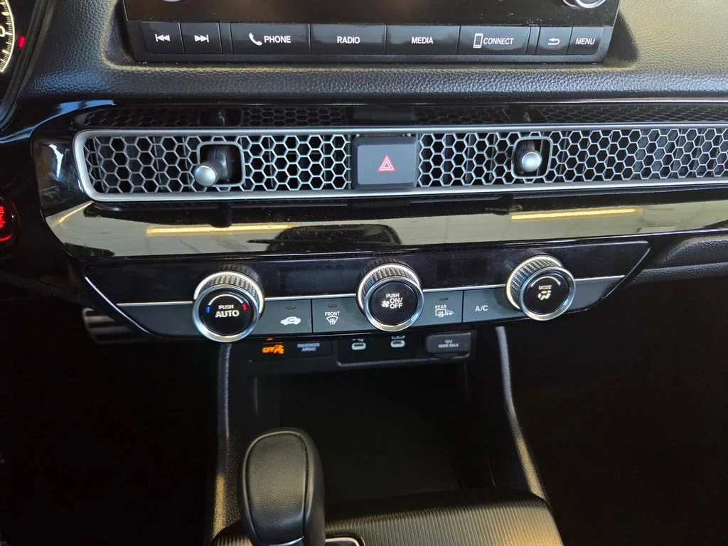 2025 Honda Civic Sport - Photo 35