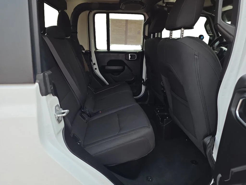 Used 2023 Copper Jeep Sport S image 14