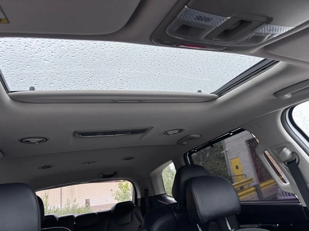 Used 2023 White Kia EX image 32