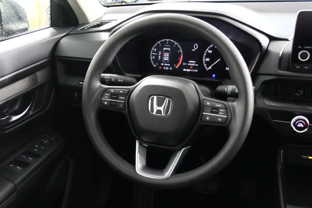 Used 2025 Urban Gray Pearl Honda LX image 10