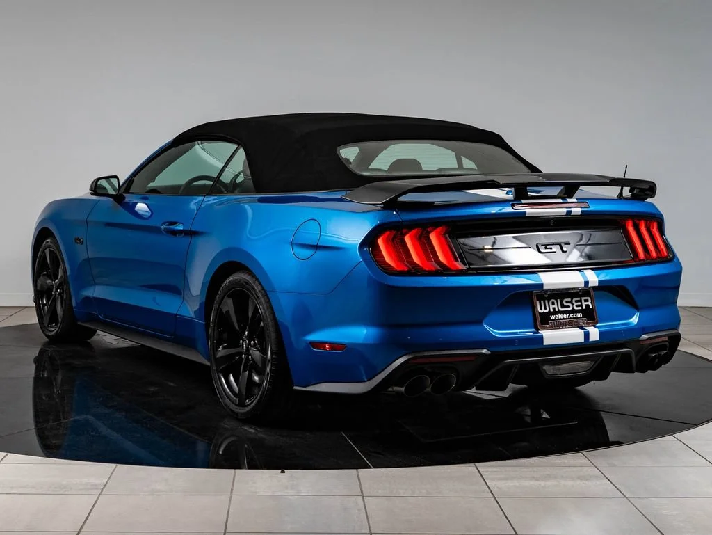 Used 2021 Velocity Blue Metallic Ford GT Premium image 12