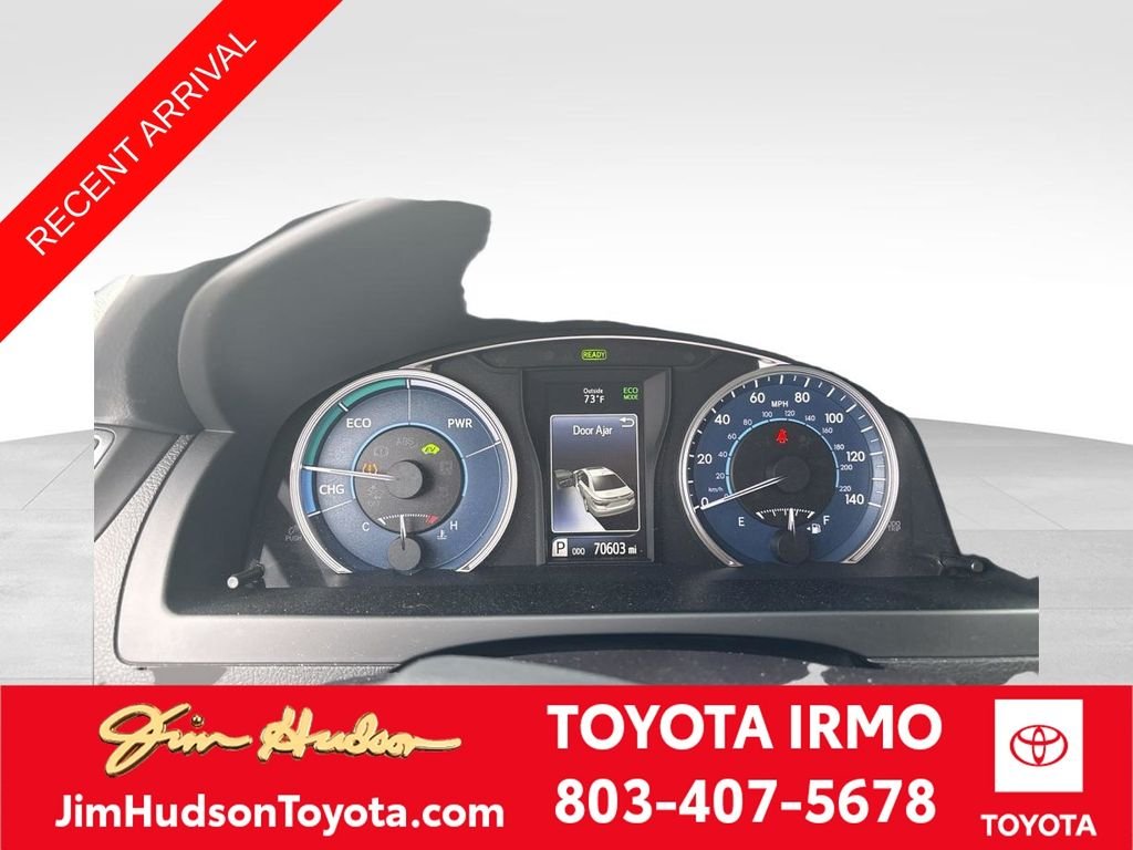 Used 2017  Toyota XLE image 1