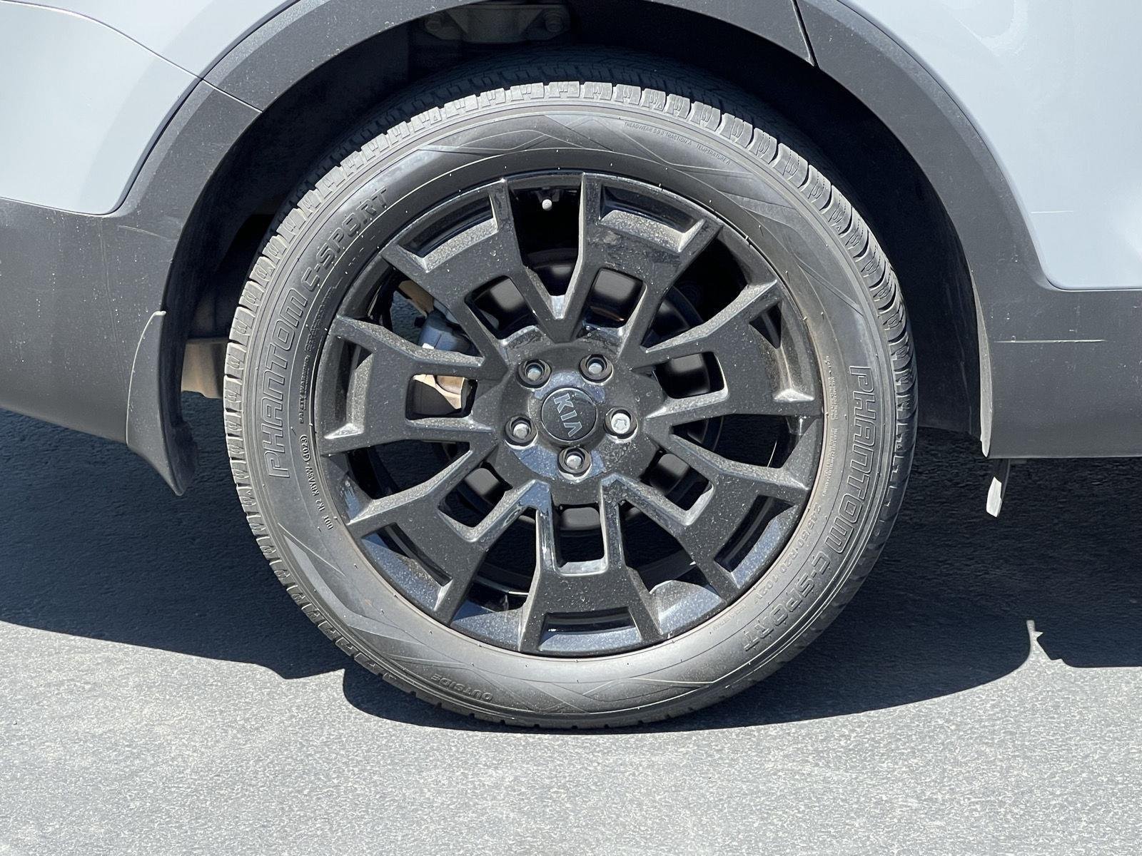 2021 Kia Telluride EX - Photo 15